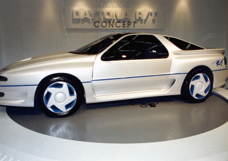 Illustration for article titled This Is How Ridiculous The Detroit Auto Show Will Look In 25 Years